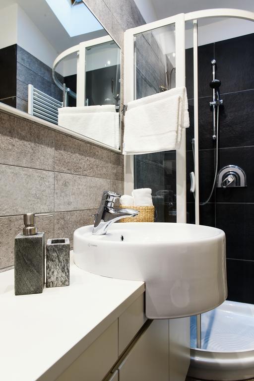 Apartamento Lora Luxury House Como Exterior foto